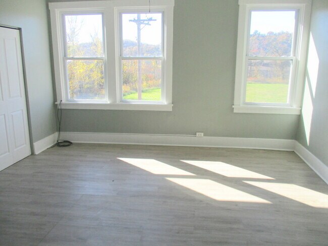 Photo - 328 Park Rd Unit 2