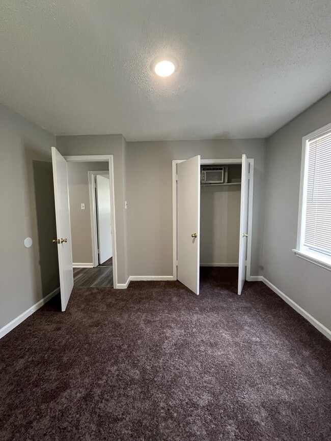 Photo - 453 Fleming Dr