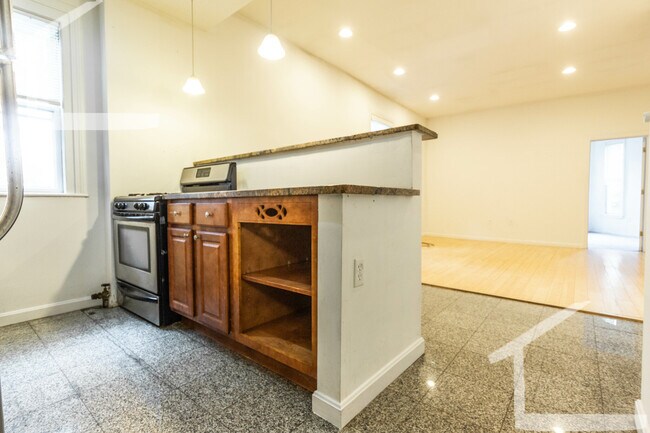 Photo - 40 Newton St Unit 2