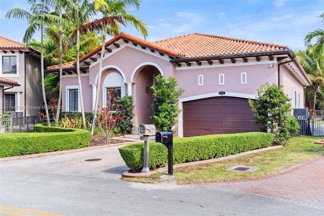 Photo - 19051 SW 74th Ave House
