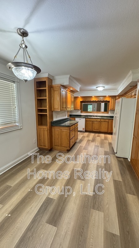 Photo - 2520 Sullins Rd