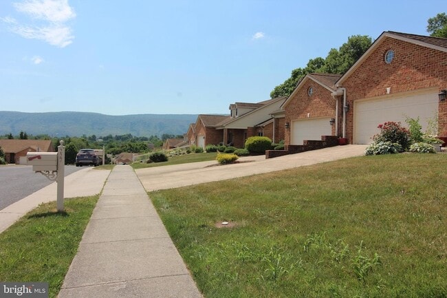 Photo - 227 Donna Dr