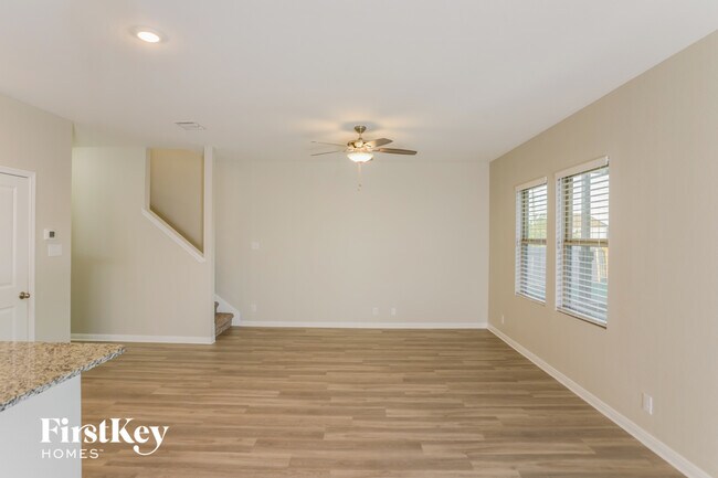 Photo - 13403 Summer Light