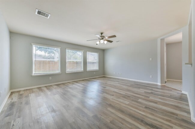 Photo - 1217 Quarterhorse Dr