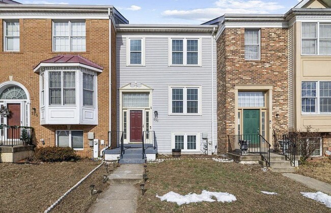 Building Photo - 251 St Michaels Cir