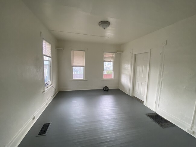 Photo - 133 Linden Ave