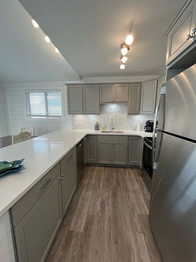 Photo - Renovated Home - Sleeps 6 - Winter Rental ...