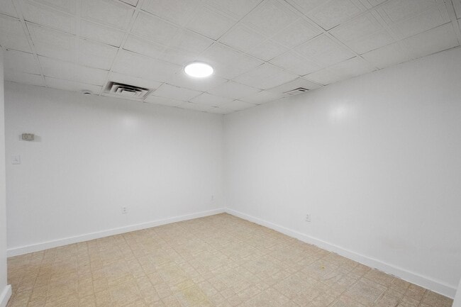 Photo - 230-228 Universal Rd Unit 228 Universal Road