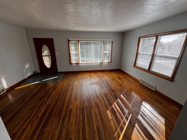 Photo - 18150 N Spencer Rd