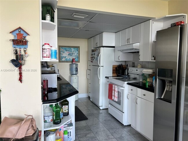 Photo - 17600 N Bay Rd Unidad # N902