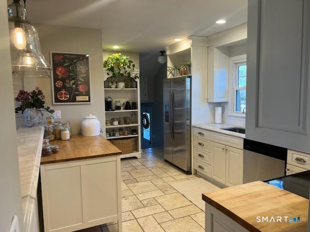 Photo - 186 Schiller Rd