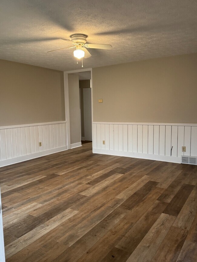 Photo - 3584 Park Lane