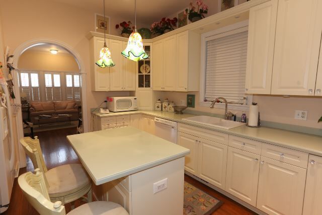 Photo - 1113 W George St Unit J09P