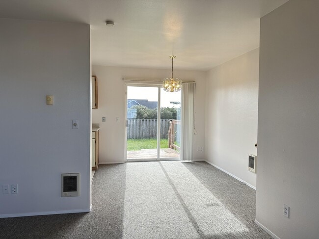 Photo - 1106 Fairwood Dr SW