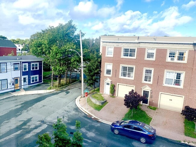 Building Photo - 17 St Joseph's Ln