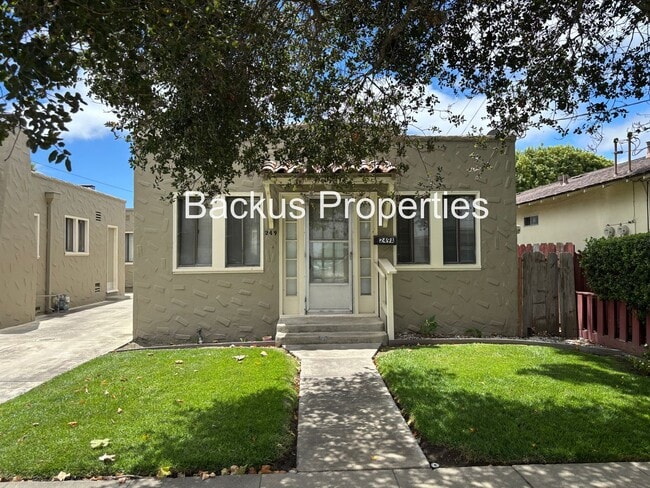 Building Photo - 249 Geil St Unit A