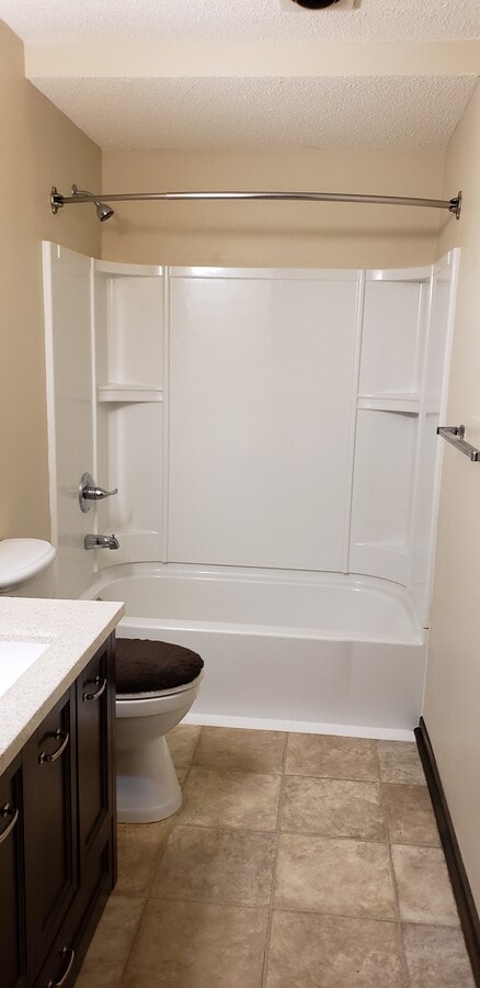 bathroom - 310 Oak St N Unit 1