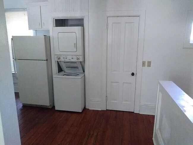 1014 E Gorham St Unidad B