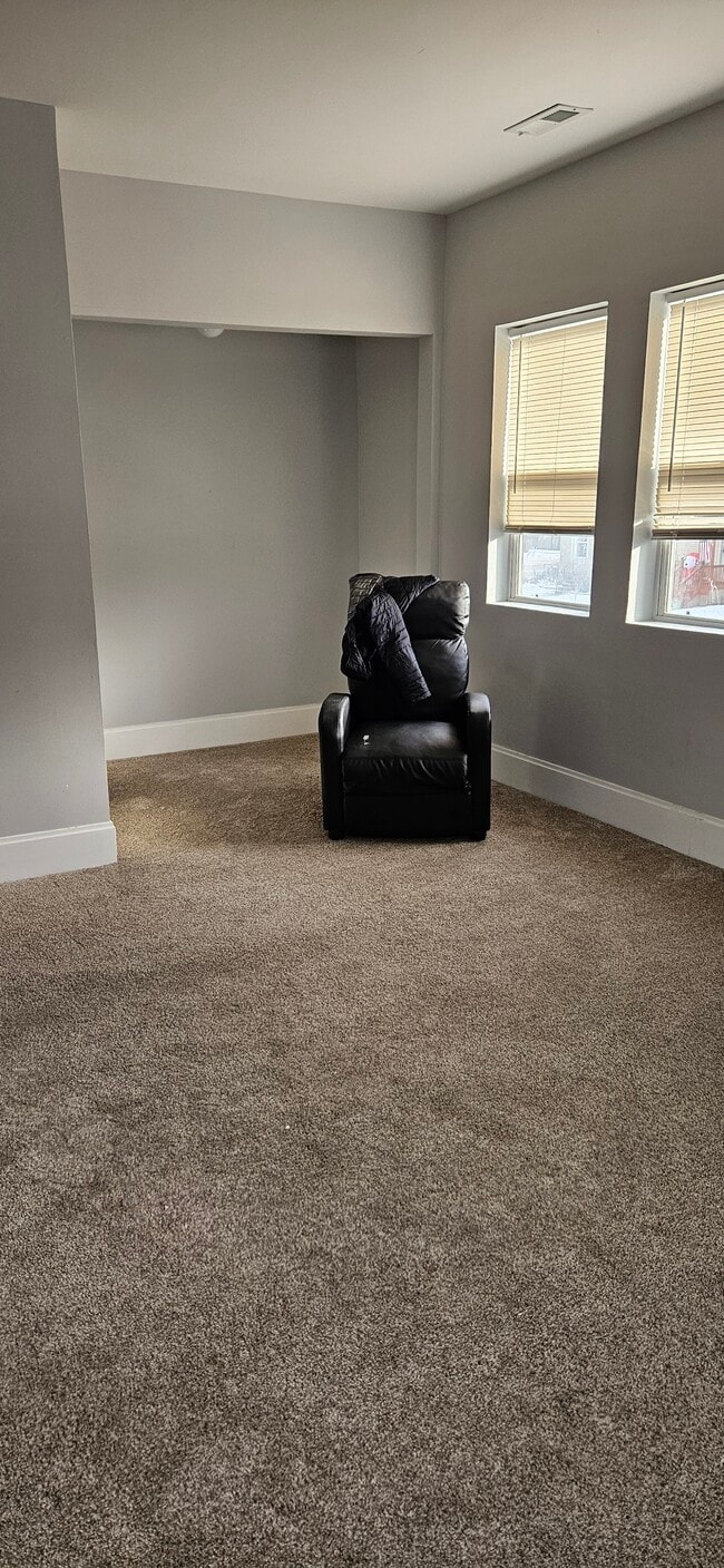 Photo - 41 W Main St Unit #2