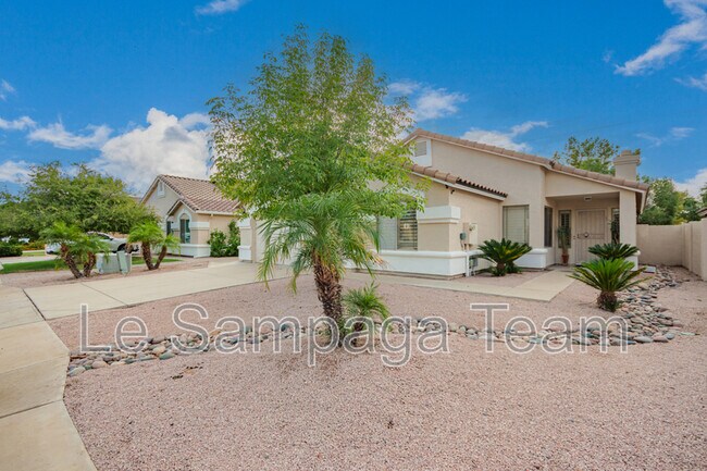 Photo - 1448 N Saddle St