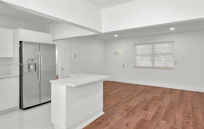 Photo - 4200 NE 1st Ave