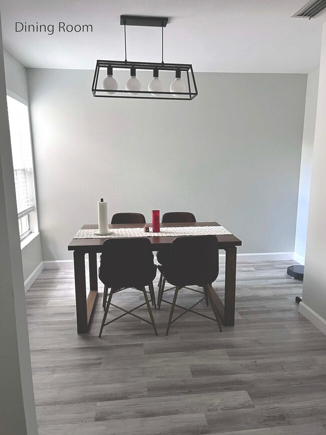 Photo - 3023 Beecher Dr E