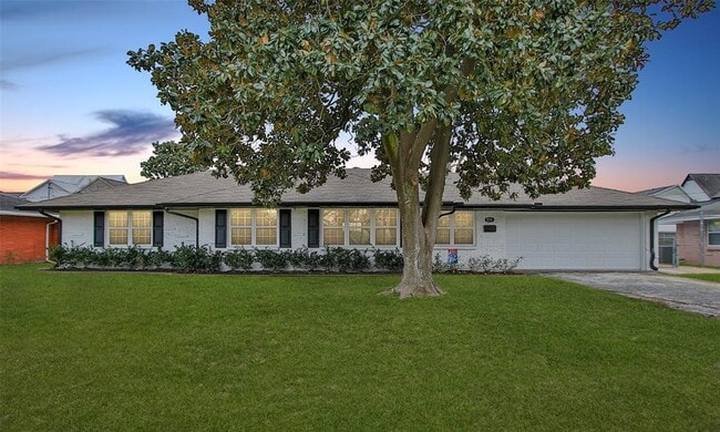 Building Photo - 8741 Blankenship Dr