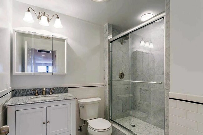 107 Queensberry St Unit C