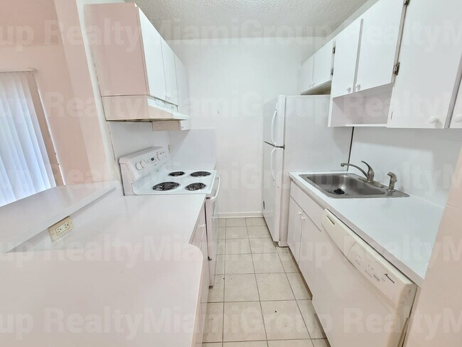 Photo - 36 N Crossings Cir