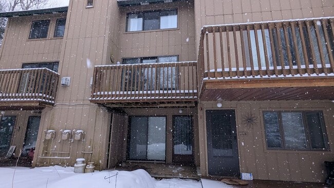Photo - 1 bedroom Waterville Valley Condo Available for Year Round Lease! $1400/mo
