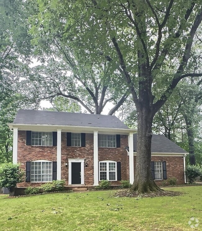 Building Photo - 1562 Holly Hill Dr Rental