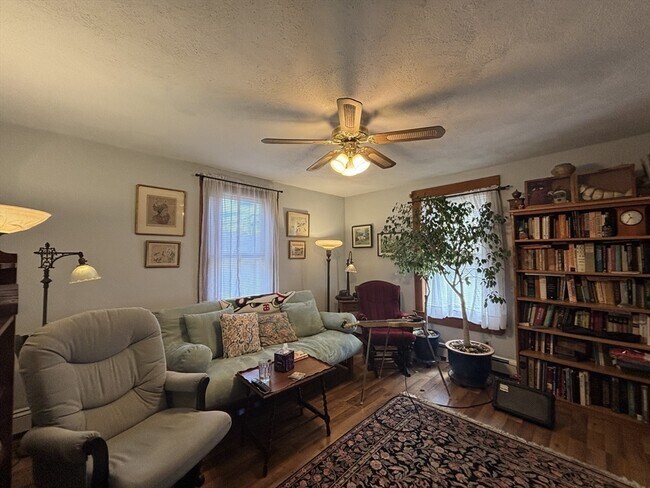 Photo - 15 Clinton St
