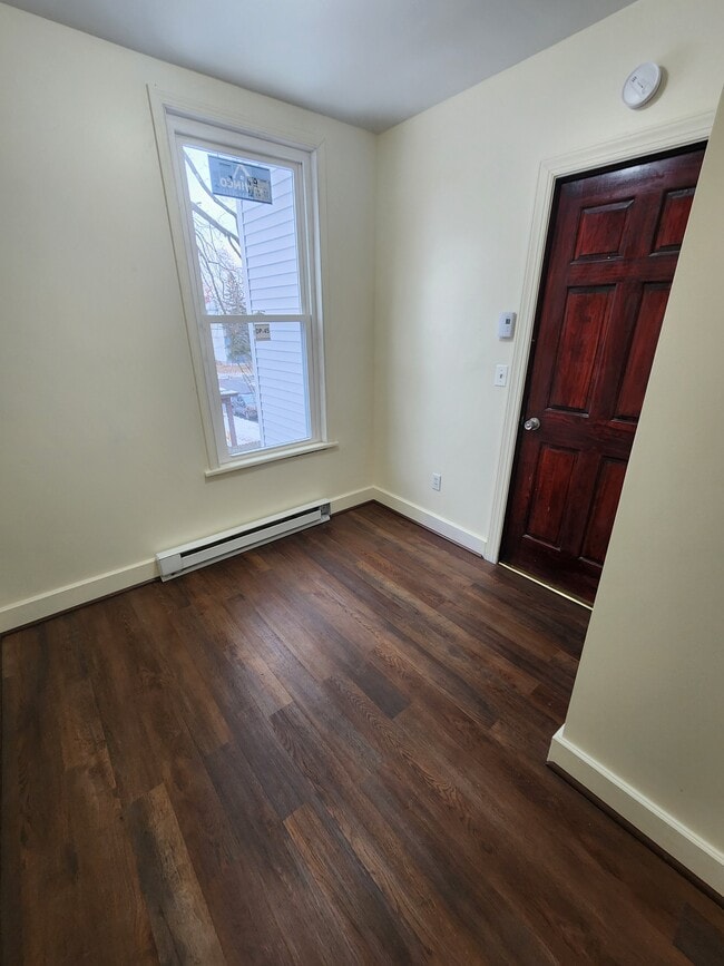 Photo - 534 Morris St Unidad Upstairs