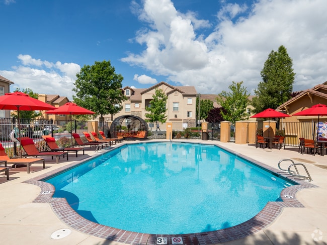 Pool View - Waterstone Rental