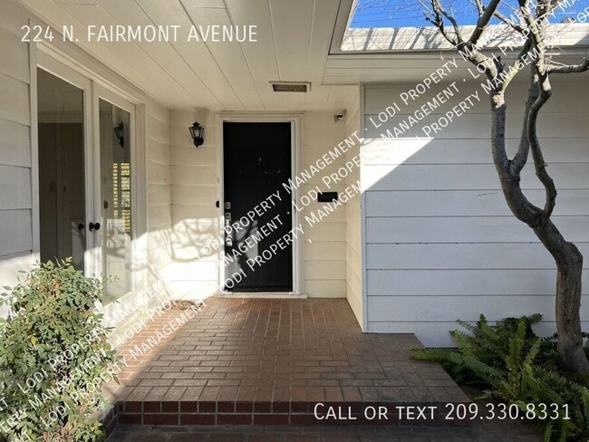 Building Photo - 224 N Fairmont Ave