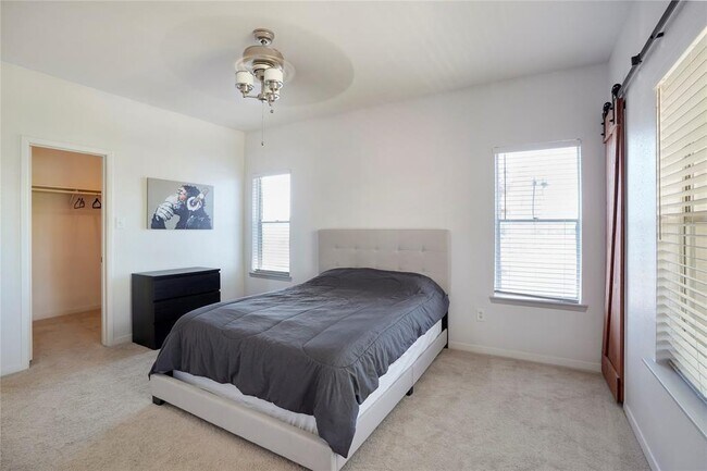 Photo - 4041 Law St Unit 612