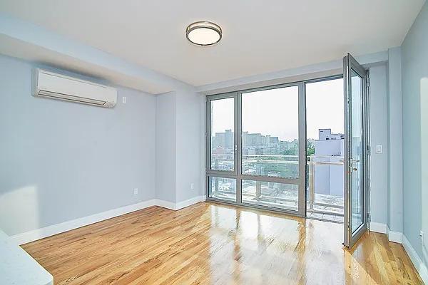 Building Photo - 200 E 117th St Rental