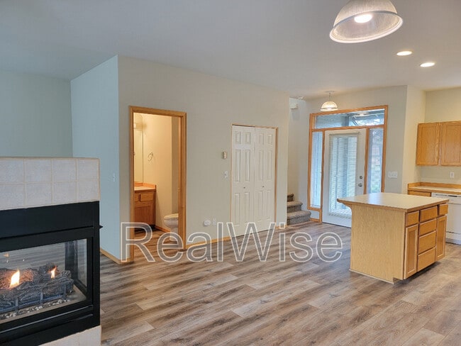 Photo - 1085 Golden Pheasant Dr