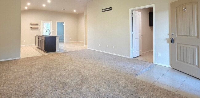 Photo - 7504 100th St