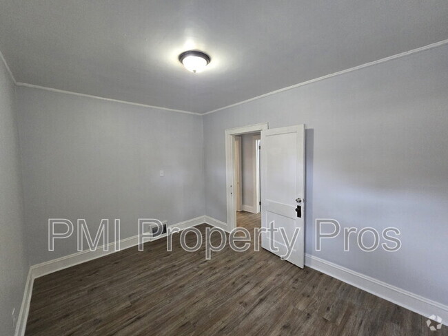 Building Photo - 3895 Dr. William Finlayson St Rental