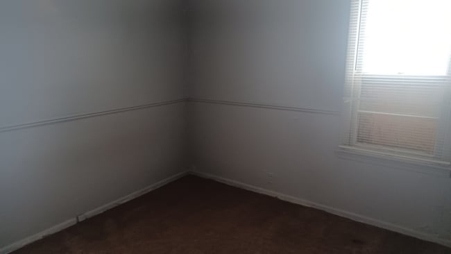 Photo - 1106 Barrie Ave