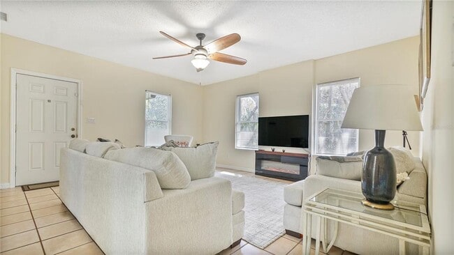 Photo - 2506 Formosa Ave