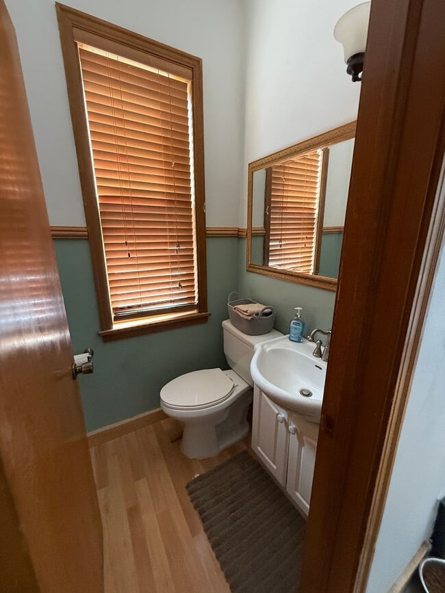 Photo - 1404 Market St
