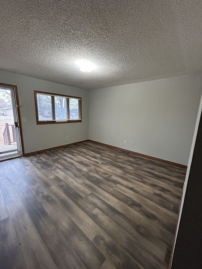 Photo - 403 E Adams St Unit 403 E. Adams Apt. B