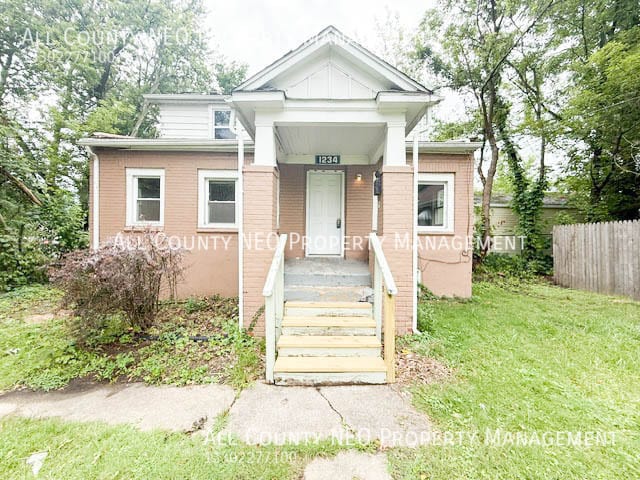 Building Photo - 1234 Winton Ave