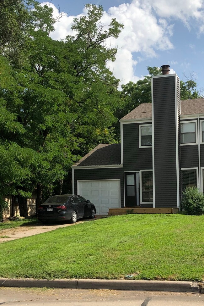 Beautifully updated exterior! - 2013 N Old Manor Rd Townhome