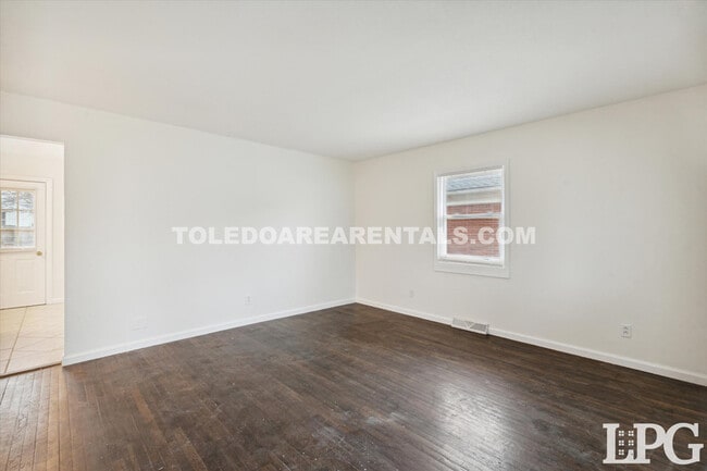 Photo - 2023 Welker Ave