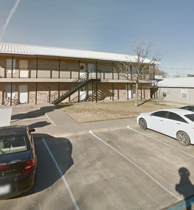 Building Photo - 610 24th St