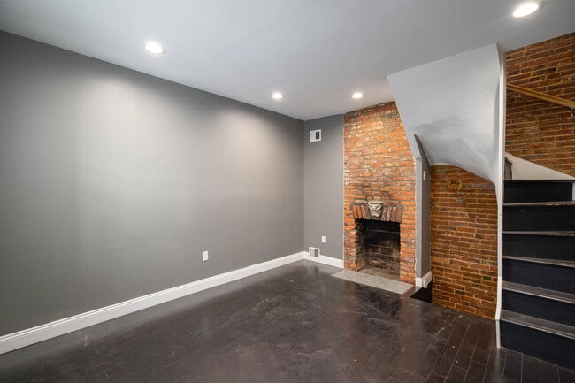 Photo - 1025 N Lawrence St Condo Unit B