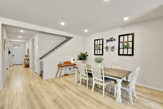 632 Friar Tuck Dr